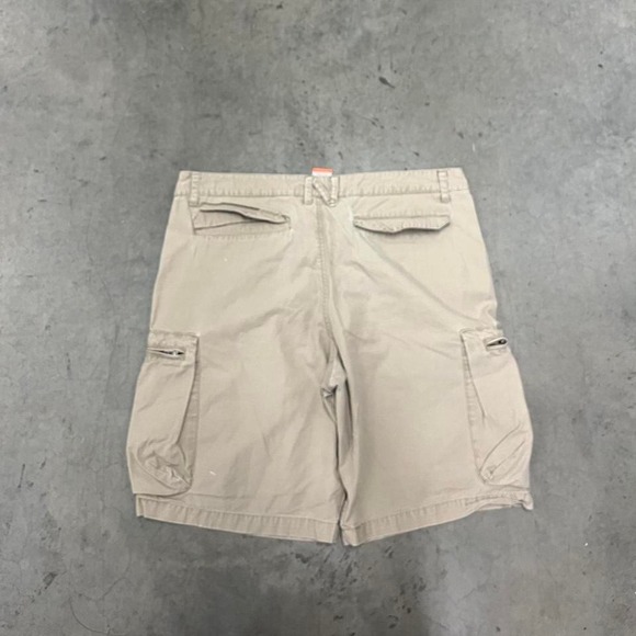 Y2K baggy Nike cargo shorts - Picture 1 of 4
